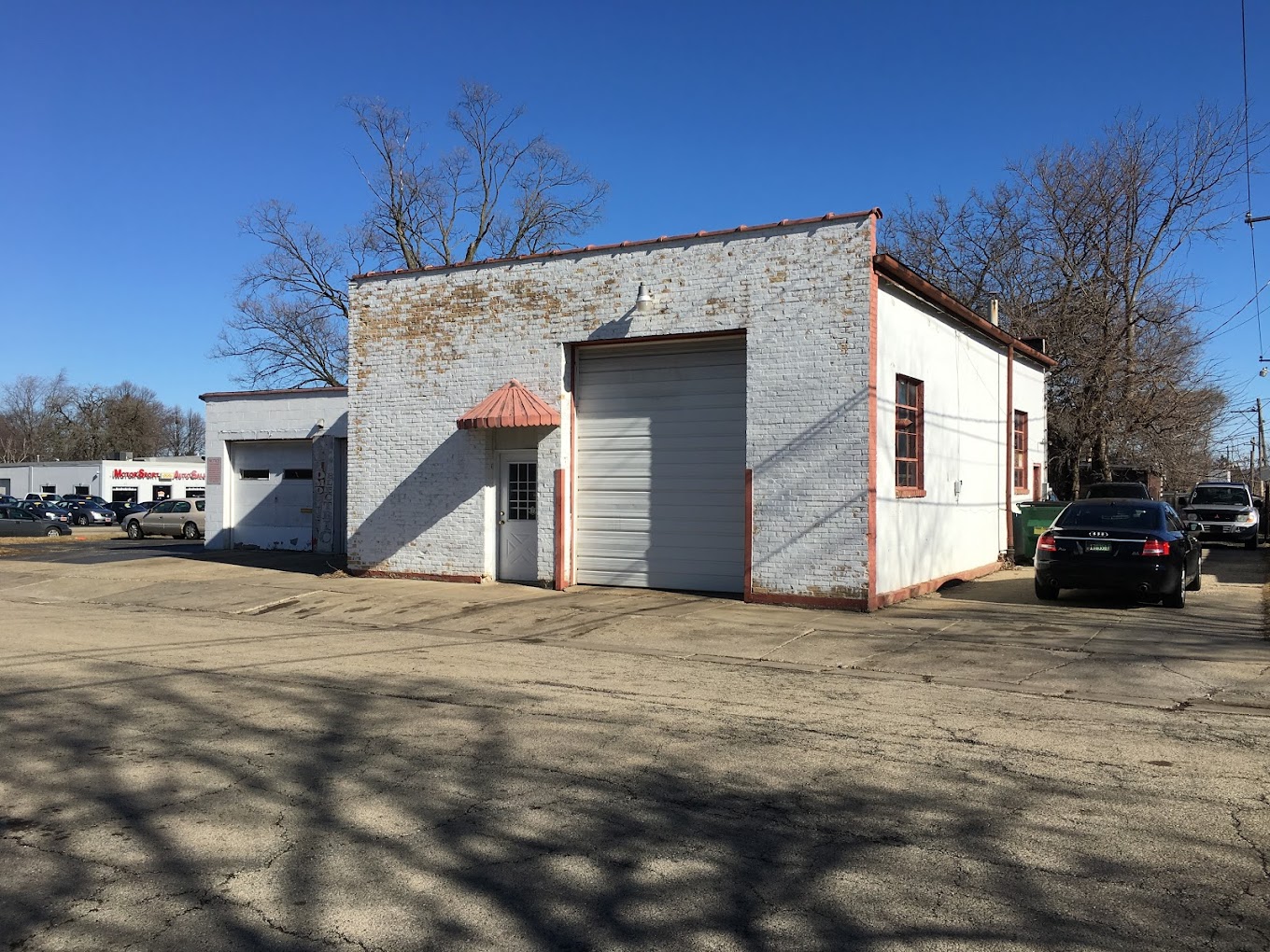 Sparky's Auto Repair service bay